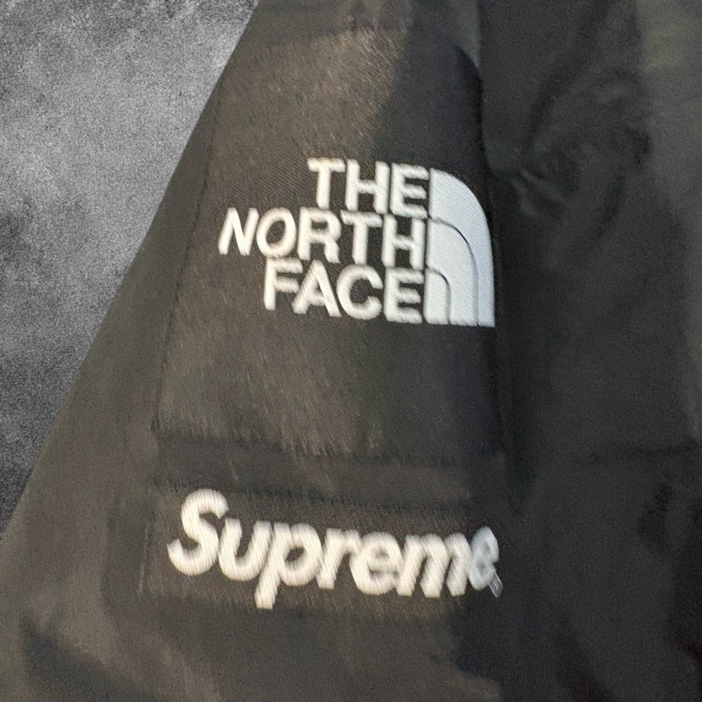 Supreme The North Face Split Taped Seam Shell Jacket Mens Large Black SS24 NWT - Picture 8 of 9